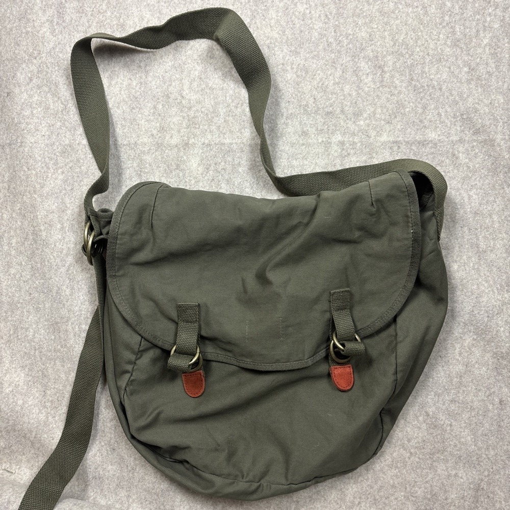 QUICKSILVER Mens Military Messenger Bag Olive Magnetic Snap Adjustable Strap EUC